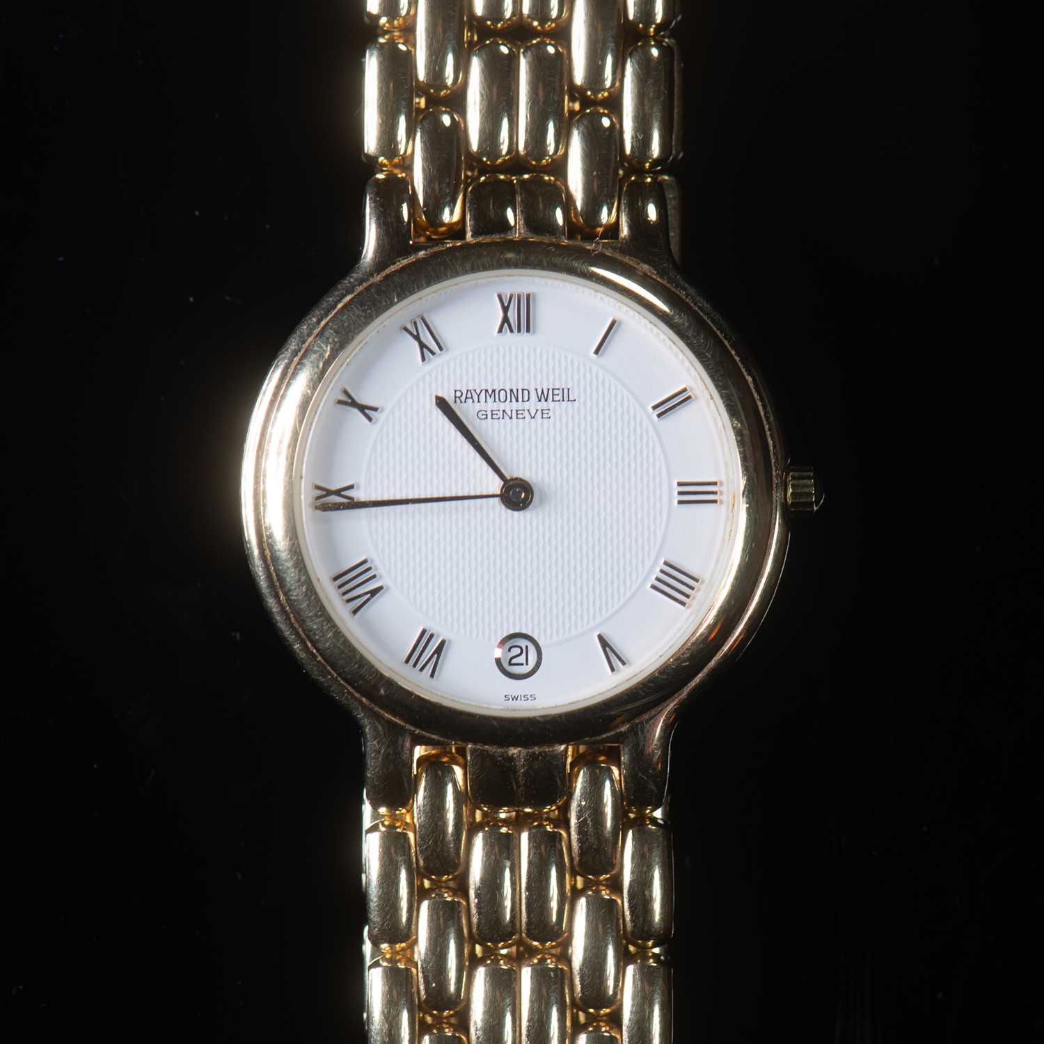 A GOLD PLATED RAYMOND WEIL BRACELET WATCH