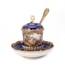 A MEISSEN BLUE-GROUND CABINET CUP AND COVER WITH MATCHING STAND AND SPOON, CIRCA 1870/ 80