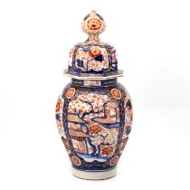 A 19TH CENTURY JAPANESE IMARI JAR AND COVER