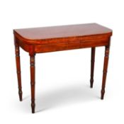 AN EARLY 19TH CENTURY STRING-INLAID AND ROSEWOOD BANDED MAHOGANY FOLDOVER CARD TABLE