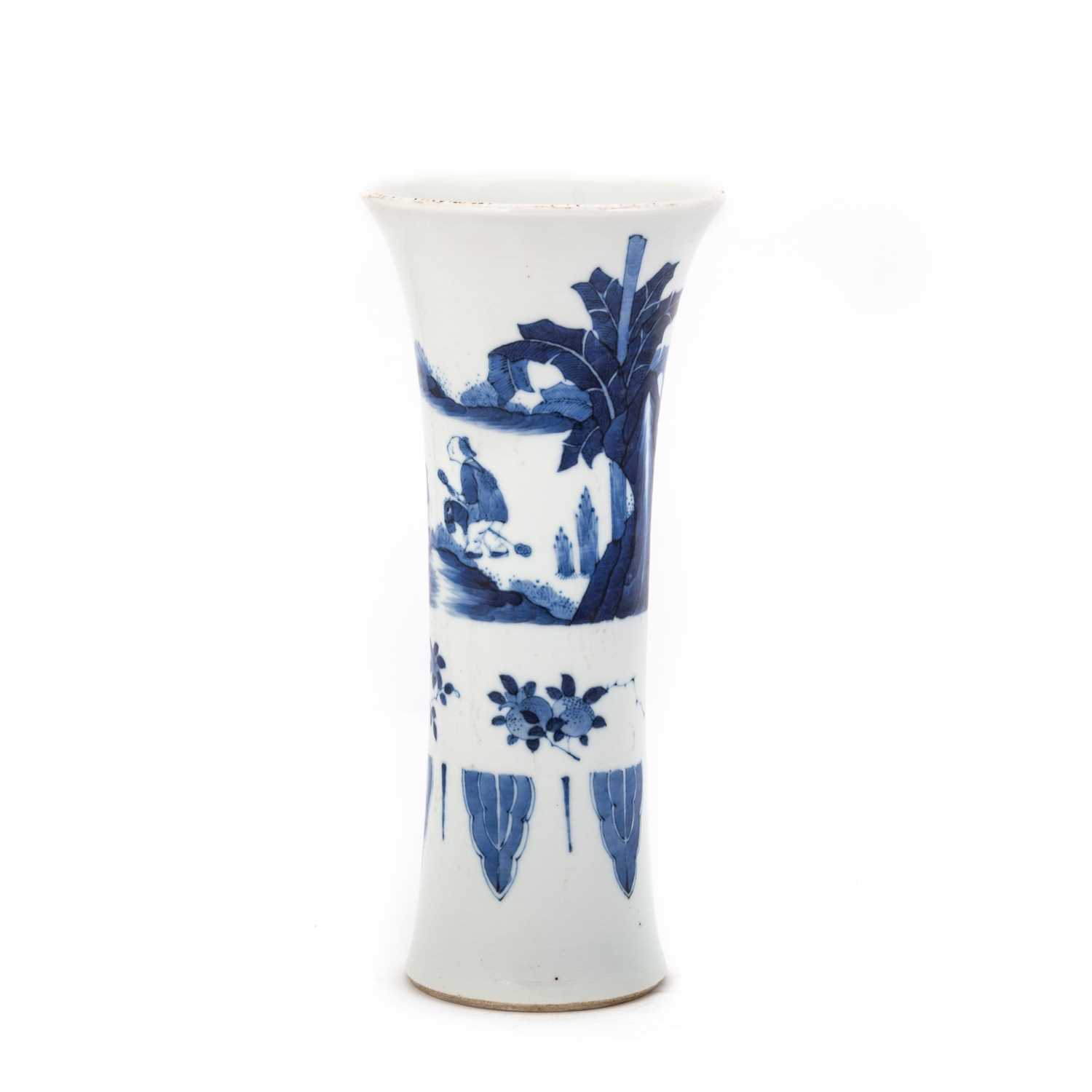 A CHINESE BLUE AND WHITE VASE, GU - Image 3 of 10