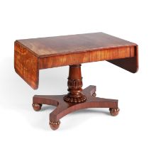 AN EARLY 19TH CENTURY MAHOGANY SOFA TABLE