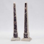 A PAIR OF WHITE MARBLE AND BLUE JOHN OBELISKS