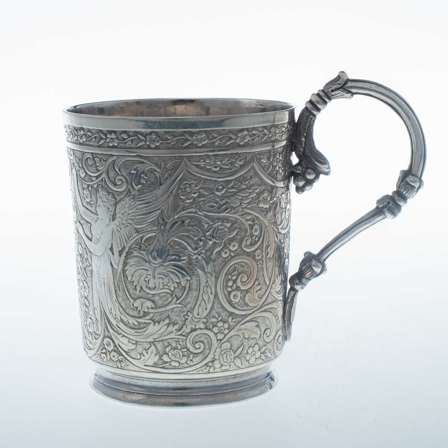 A 19TH CENTURY FRENCH SILVER MUG
