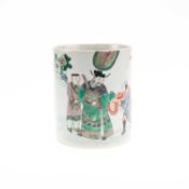 A CHINESE FAMILLE VERTE CYLINDRICAL BRUSH POT