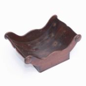 AN EARLY 19TH CENTURY MAHOGANY CHEESE COASTER