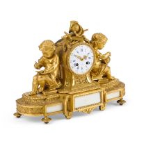 A FRENCH 19TH CENTURY ORMOLU MANTEL CLOCK