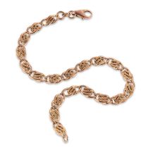 A 9 CARAT GOLD FANCY LINK BRACELET