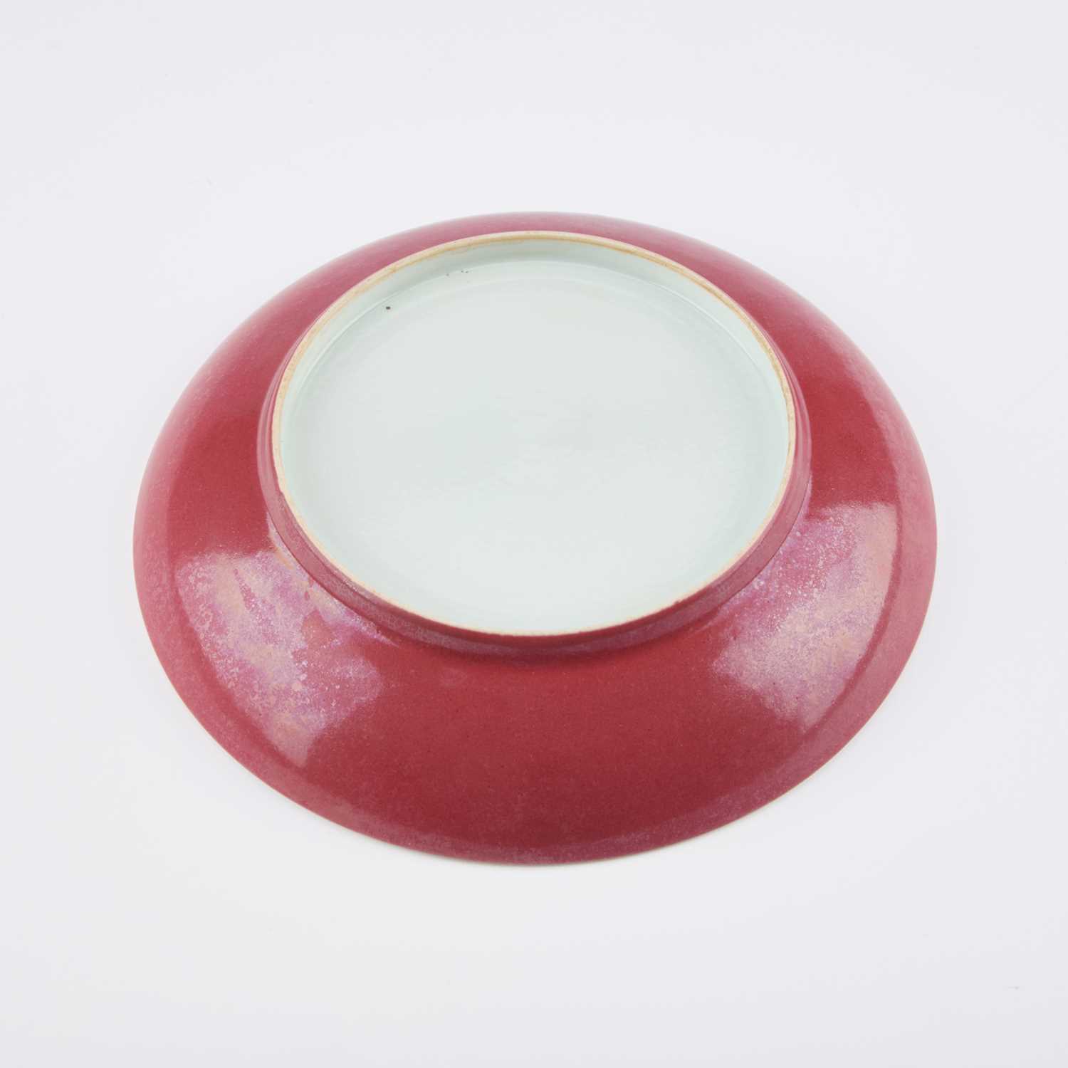 A CHINESE RUBY-BACK 'IMMORTAL' SAUCER DISH - Image 2 of 9