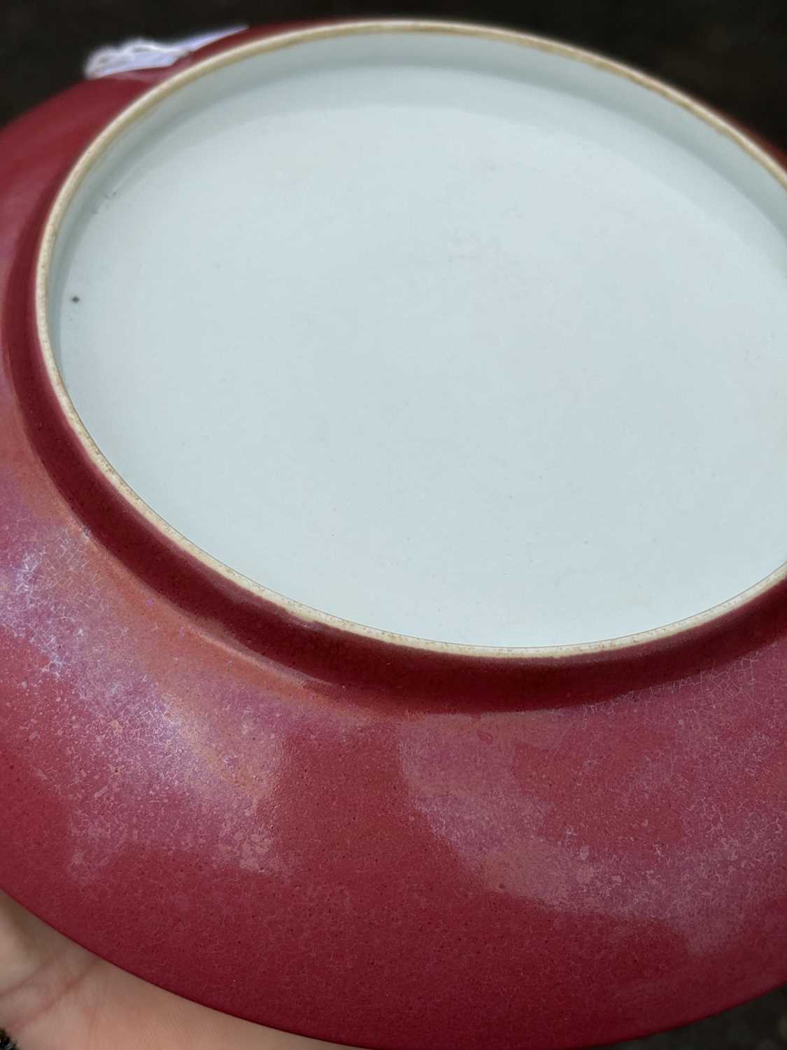 A CHINESE RUBY-BACK 'IMMORTAL' SAUCER DISH - Image 3 of 9