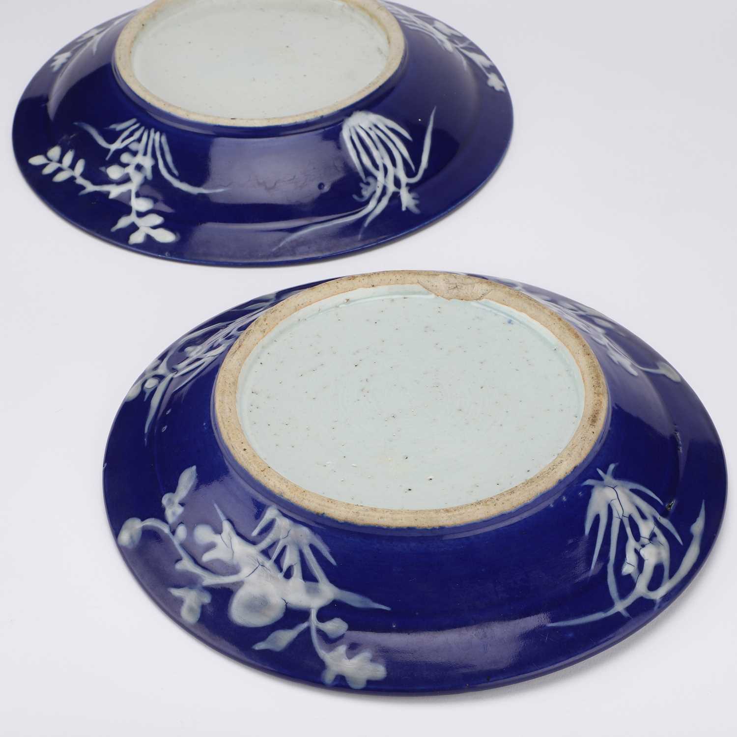 A PAIR OF CHINESE REVERSE SLIP-DECORATED BLUE AND WHITE DISHES, PROBABLY 19TH CENTURY - Image 2 of 2