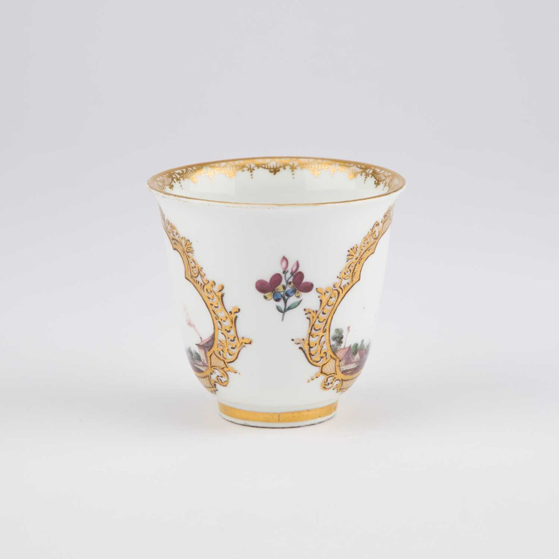 A MEISSEN CHOCOLATE BEAKER - Image 2 of 6