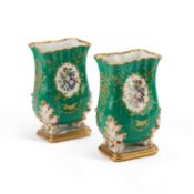 A PAIR OF 19TH CENTURY PARIS PORCELAIN VASES