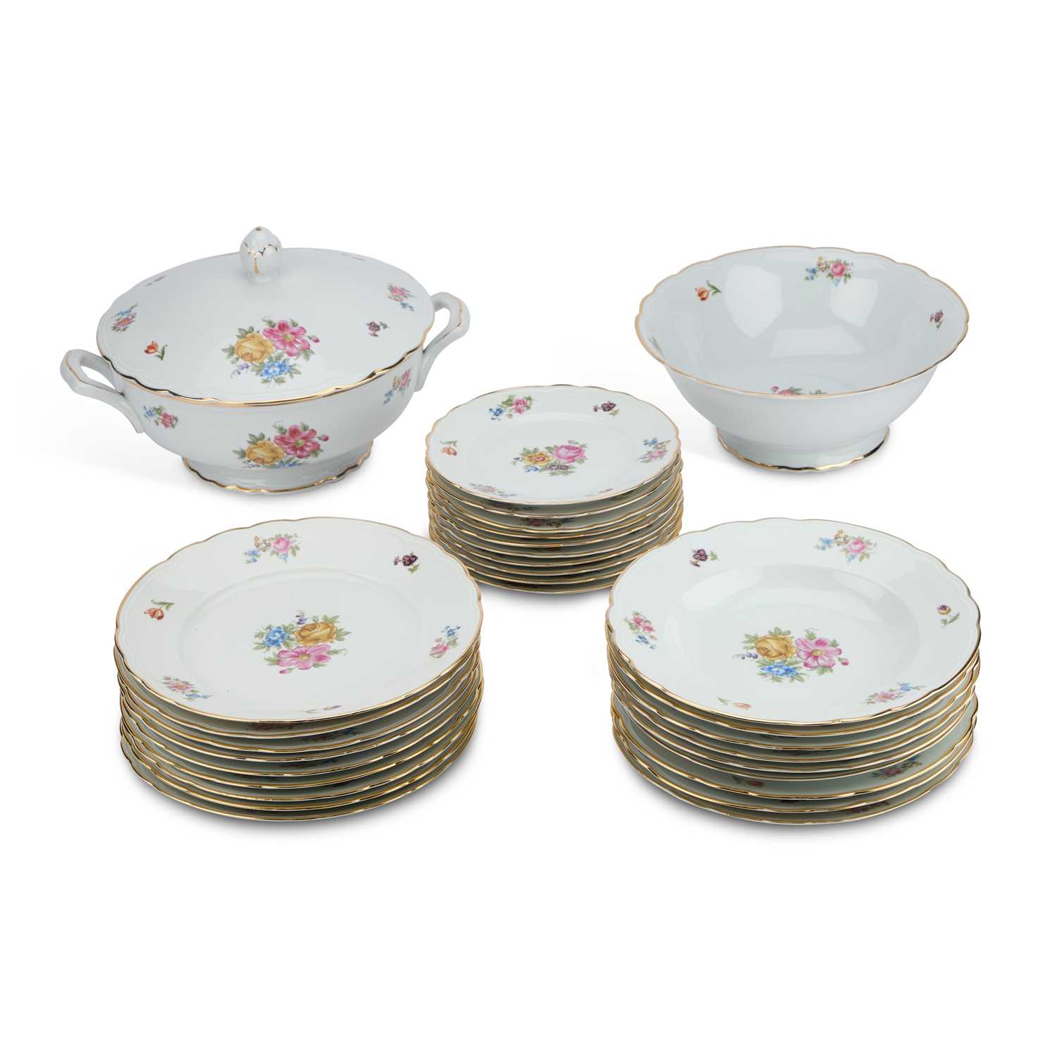 RICHARD GINORI (ITALY), A VERY RARE FLORAL PATTERN DINNER SERVICE - Image 2 of 5