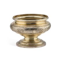 AN EARLY 18TH CENTURY SILVER-GILT BOWL FROM THE DUKE OF RUTLAND SERVICE
