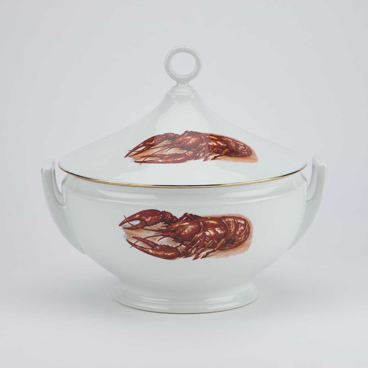 RICHARD GINORI (ITALY), A LOBSTER PATTERN DINNER SERVICE - Image 2 of 4