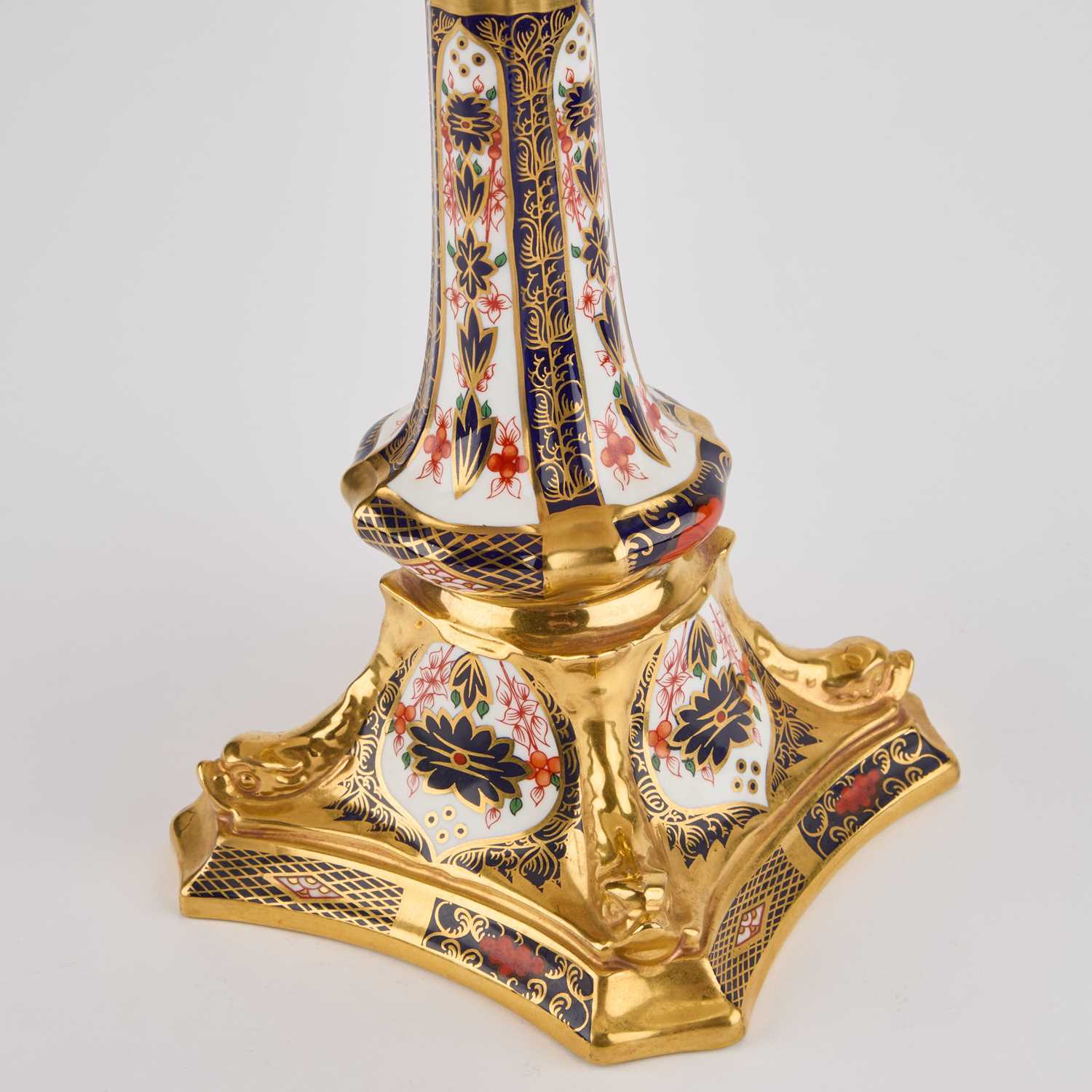 A ROYAL CROWN DERBY IMARI TABLE LAMP - Image 2 of 3
