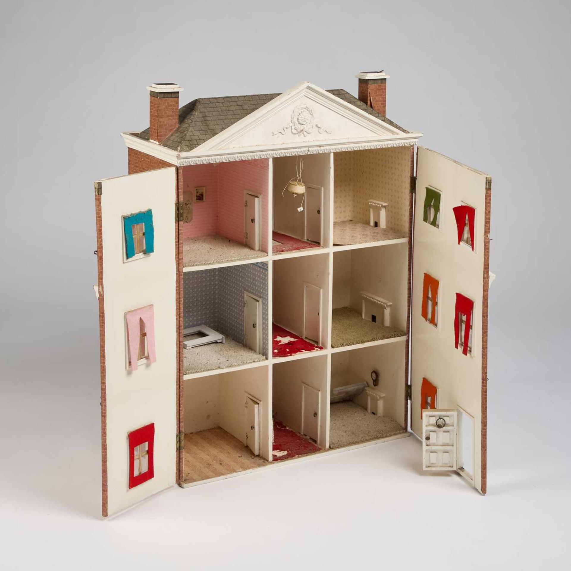 A VINTAGE DOLLS HOUSE - Image 2 of 2