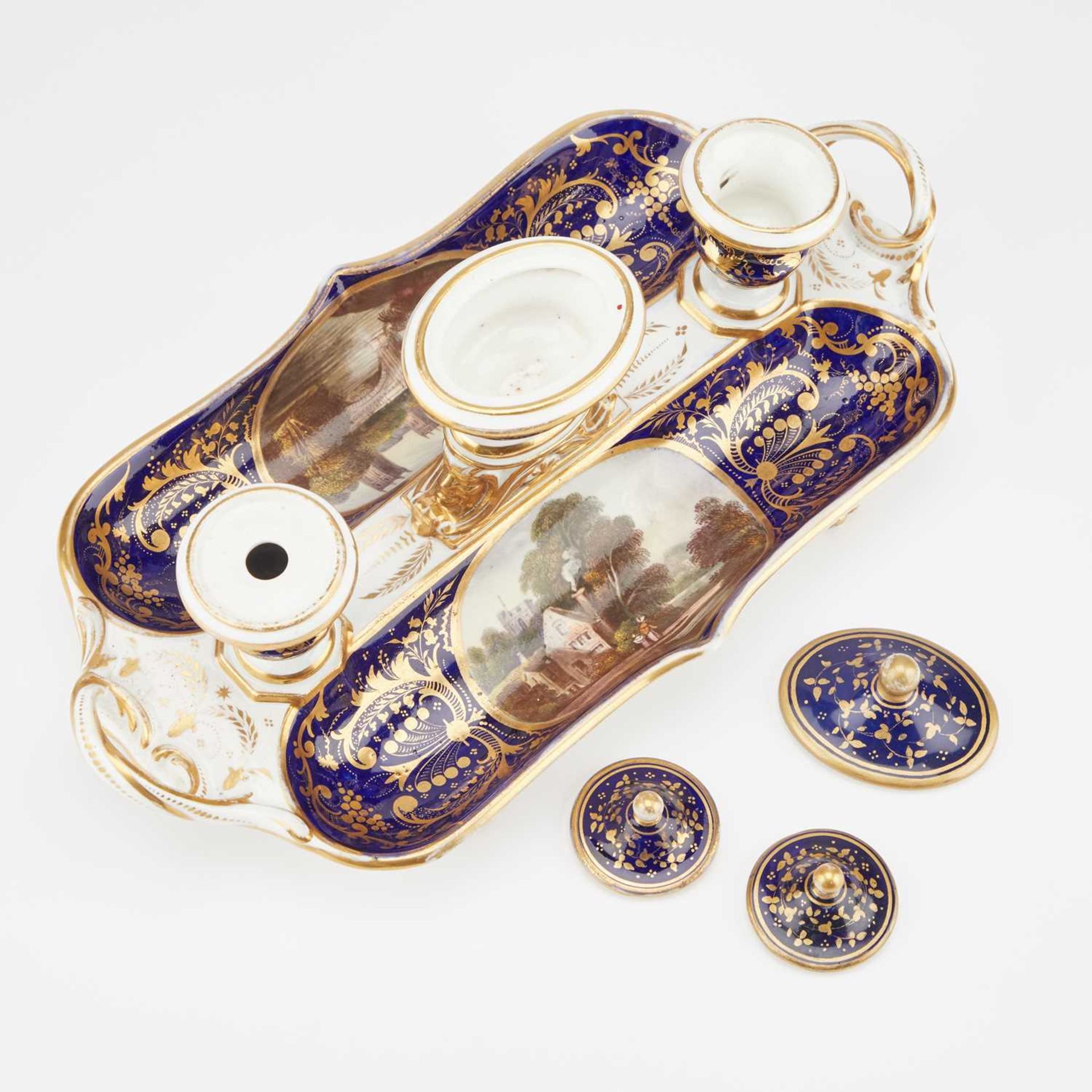 A BLOOR DERBY INKSTAND, SECOND QUARTER 19TH CENTURY - Image 2 of 4