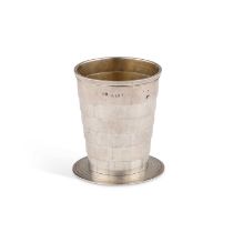 A GEORGE V SILVER COLLAPSIBLE BEAKER