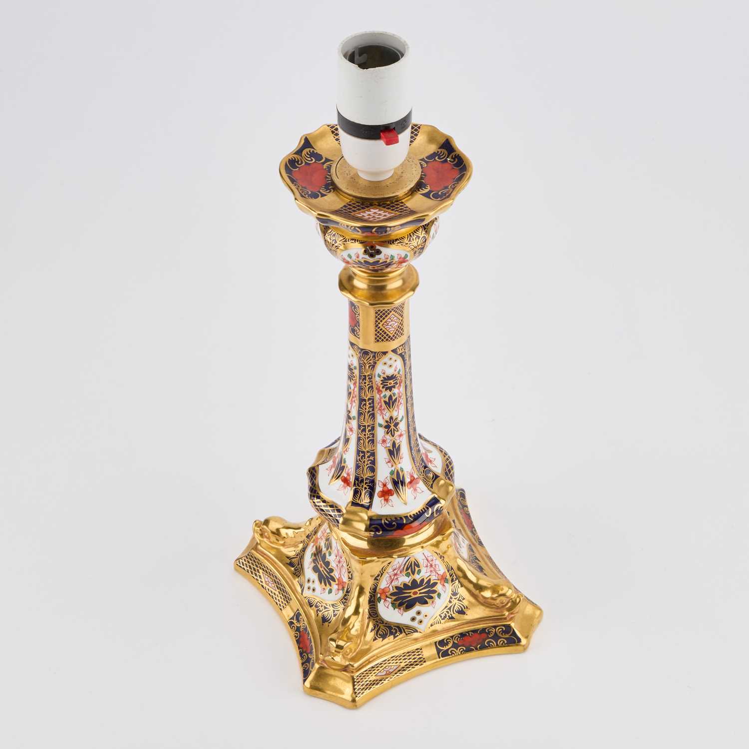 A ROYAL CROWN DERBY IMARI TABLE LAMP - Image 3 of 3