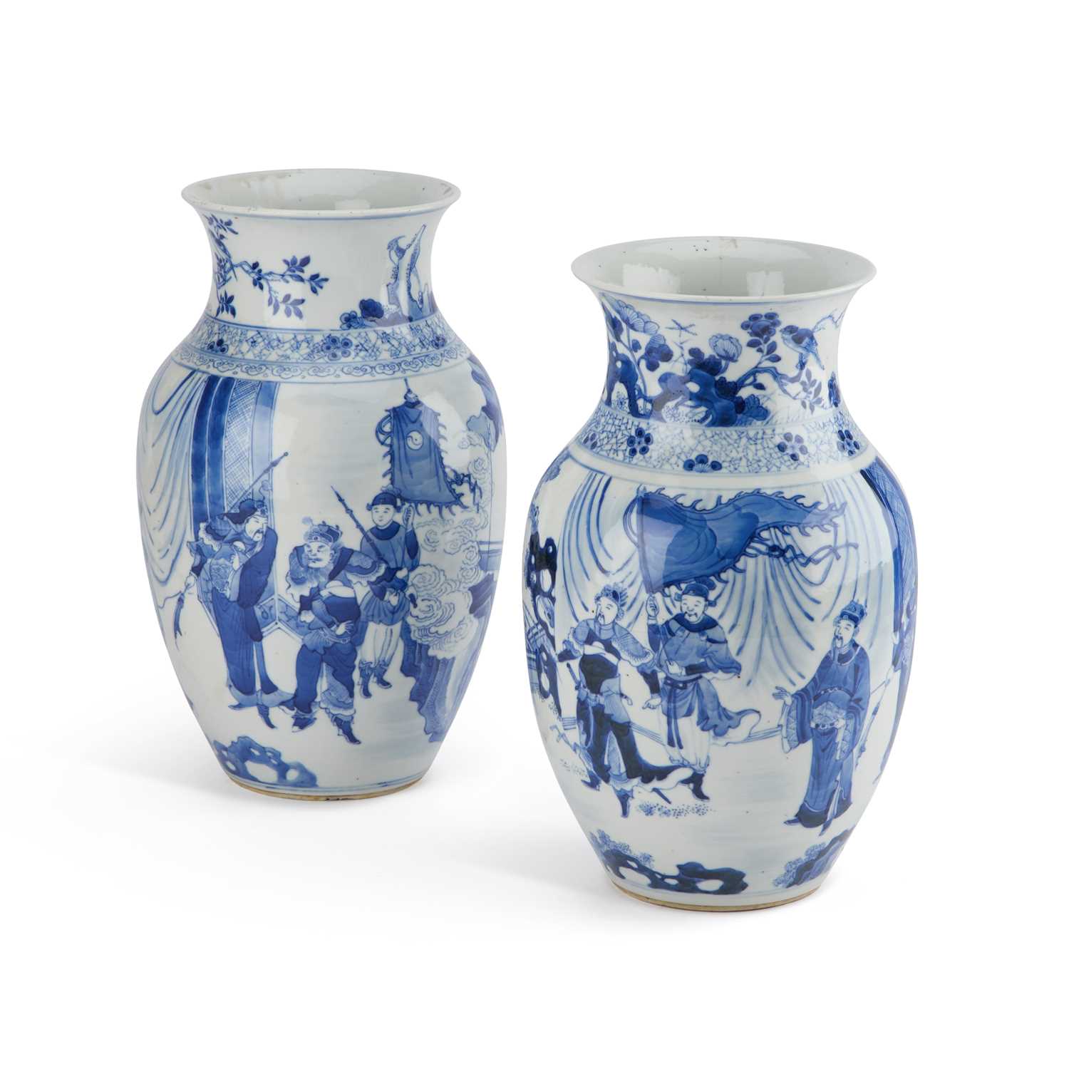 A NEAR PAIR OF 19TH CENTURY CHINESE BLUE AND WHITE VASES