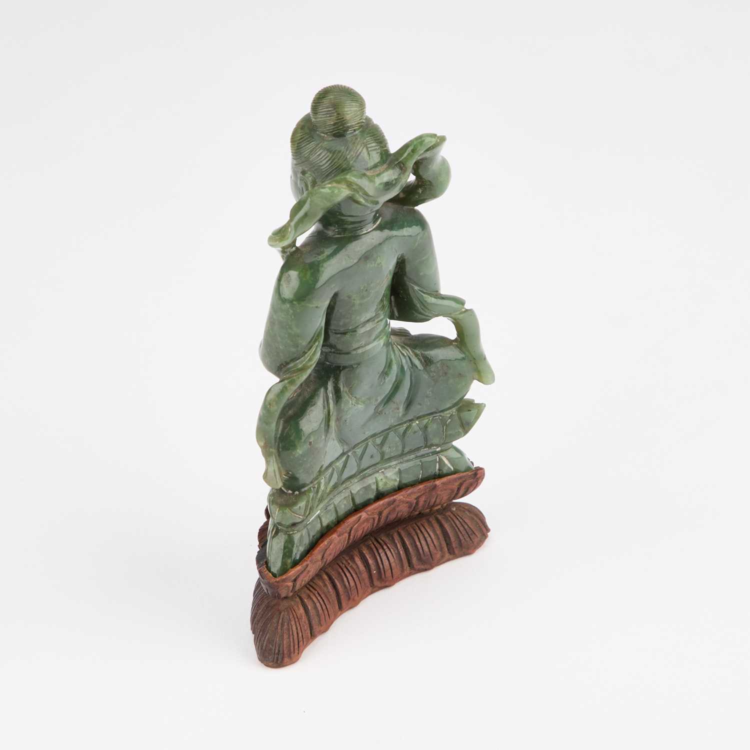 A CHINESE SPINACH JADE FIGURE OF A BODHISATTVA - Image 2 of 10