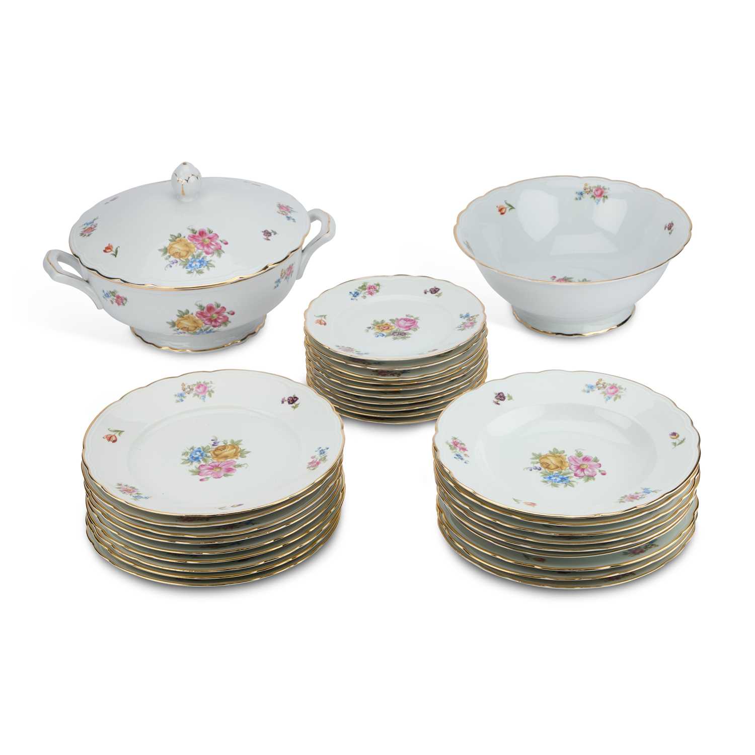 RICHARD GINORI (ITALY), A VERY RARE FLORAL PATTERN DINNER SERVICE