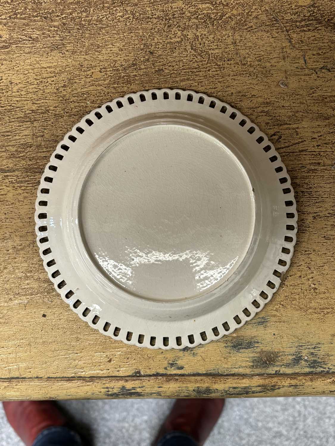 A LATE 18TH CENTURY SPODE PARTIAL DINNER SERVICE - Image 18 of 21