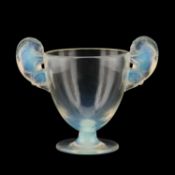 RENÉ LALIQUE (FRENCH, 1860-1945), A 'BÉLIERS' VASE, DESIGNED 1925