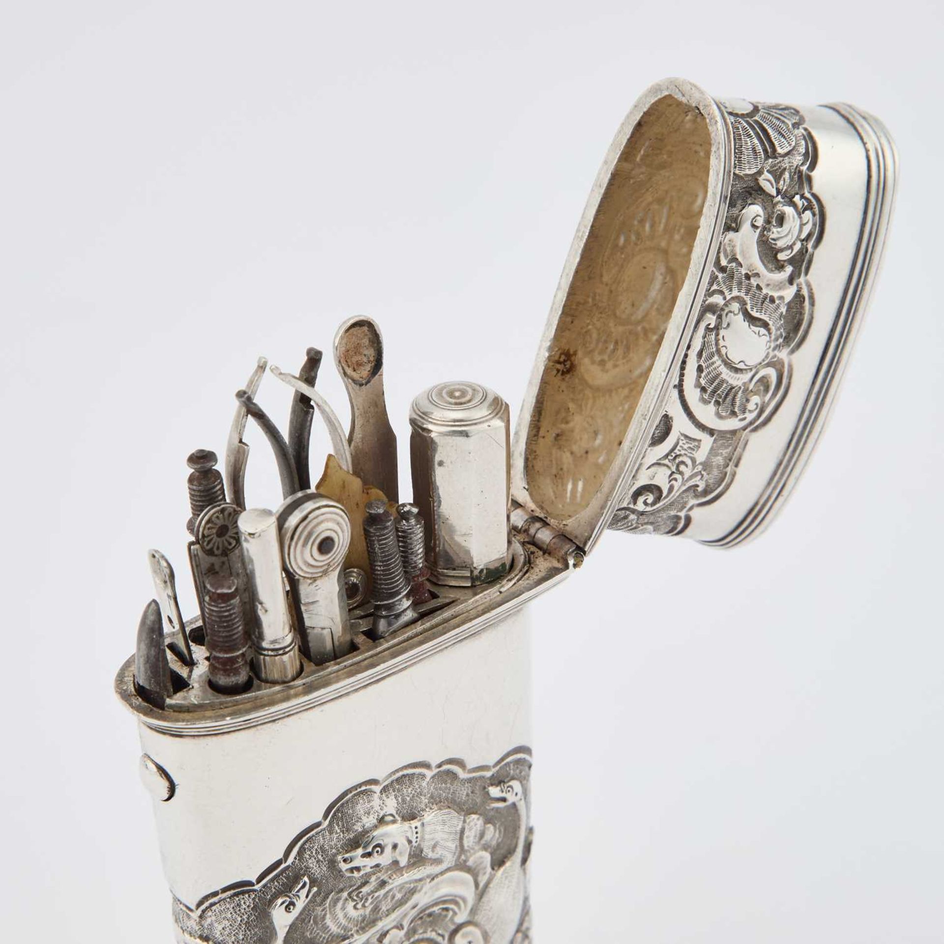 A MID-18TH CENTURY SILVER ETUI - Image 2 of 4