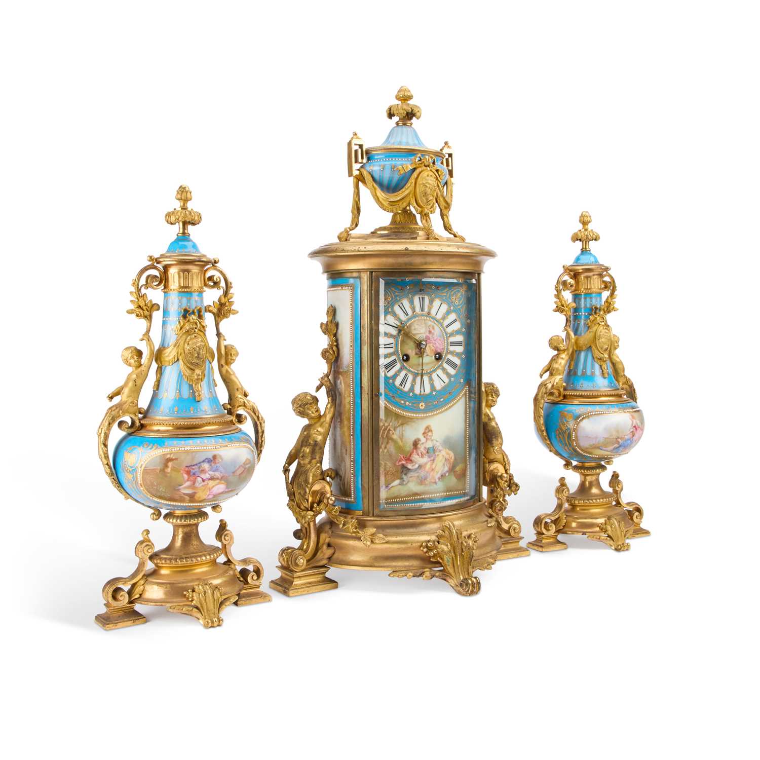 A FINE 19TH CENTURY FRENCH ORMOLU-MOUNTED 'SÈVRES' PORCELAIN CLOCK GARNITURE