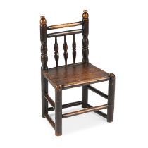 A SMALL TURNED OAK SPINDLE-BACKED CHAIR, LATE 17TH/ EARLY 18TH CENTURY