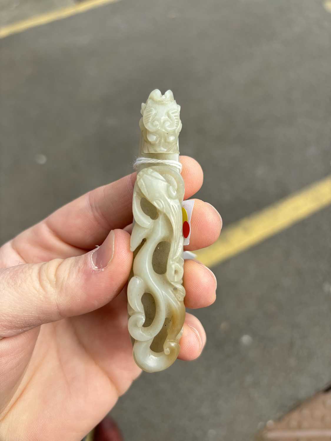 A CHINESE JADE BELT HOOK - Image 9 of 10