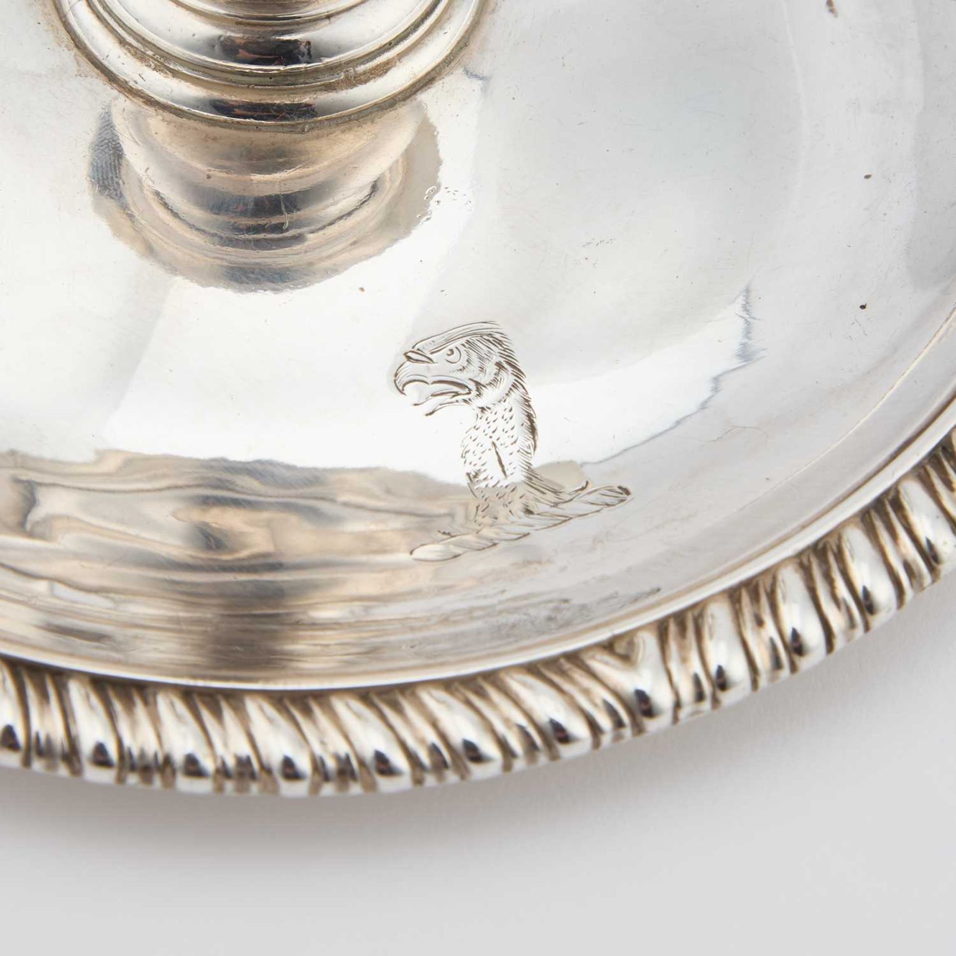 A GEORGE IV SILVER CHAMBERSTICK - Image 2 of 4