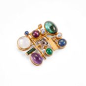 AN 18 CARAT MULTI GEM-SET BROOCH