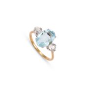 AN AQUAMARINE AND DIAMOND RING