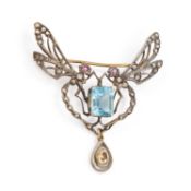 AN AQUAMARINE AND DIAMOND BROOCH