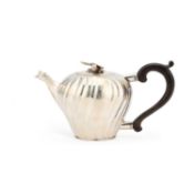 AN 18TH CENTURY GERMAN SILVER TEAPOT