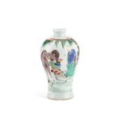 A CHINESE FAMILLE VERTE VASE, MEIPING