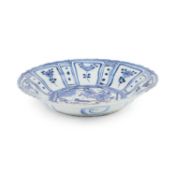 A BLUE AND WHITE KRAAK PORCELAIN DISH