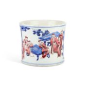 A CHINESE COPPER-RED AND UNDERGLAZE BLUE PORCELAIN BRUSHPOT, BITONG