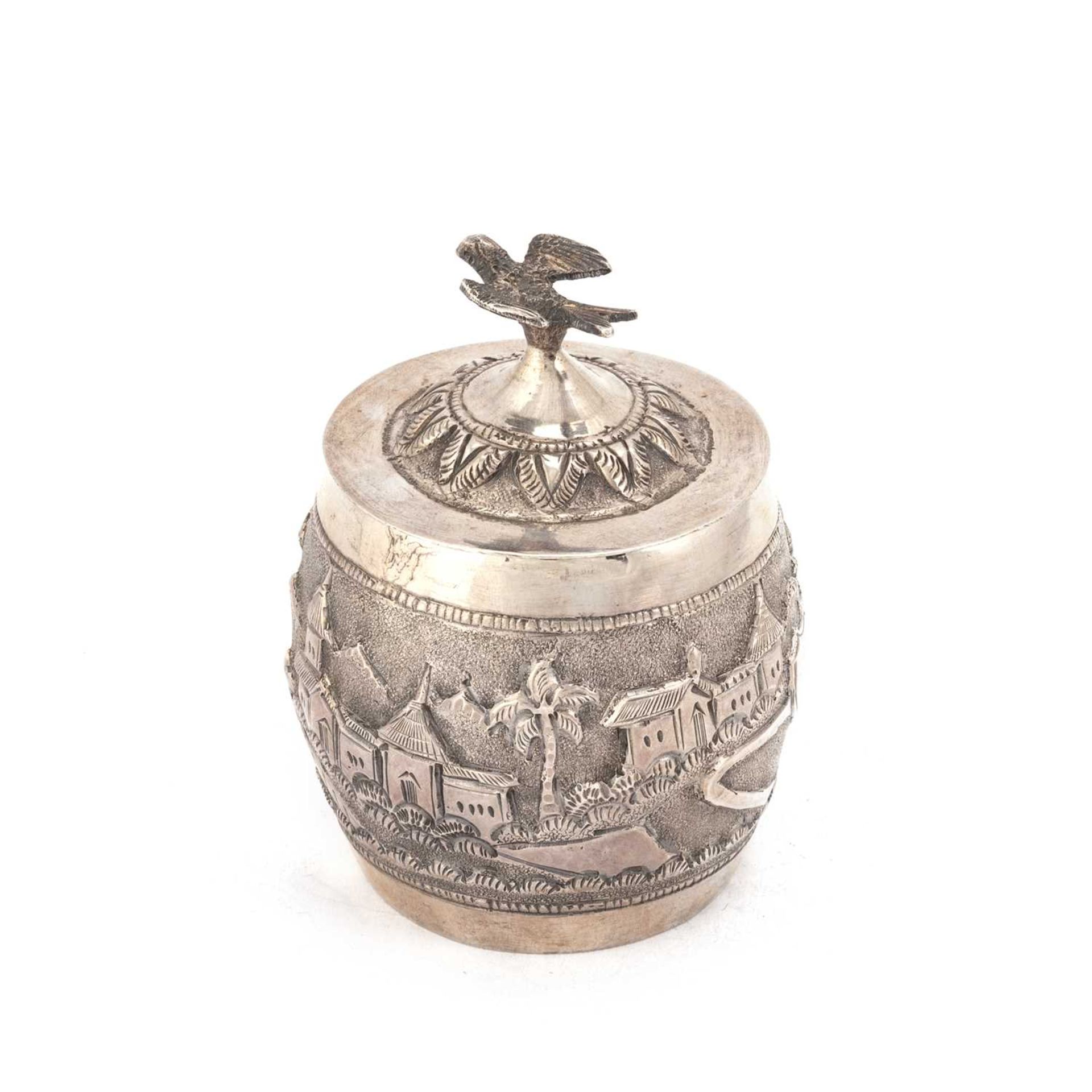 AN INDIAN SILVER TEA CADDY - Image 3 of 3