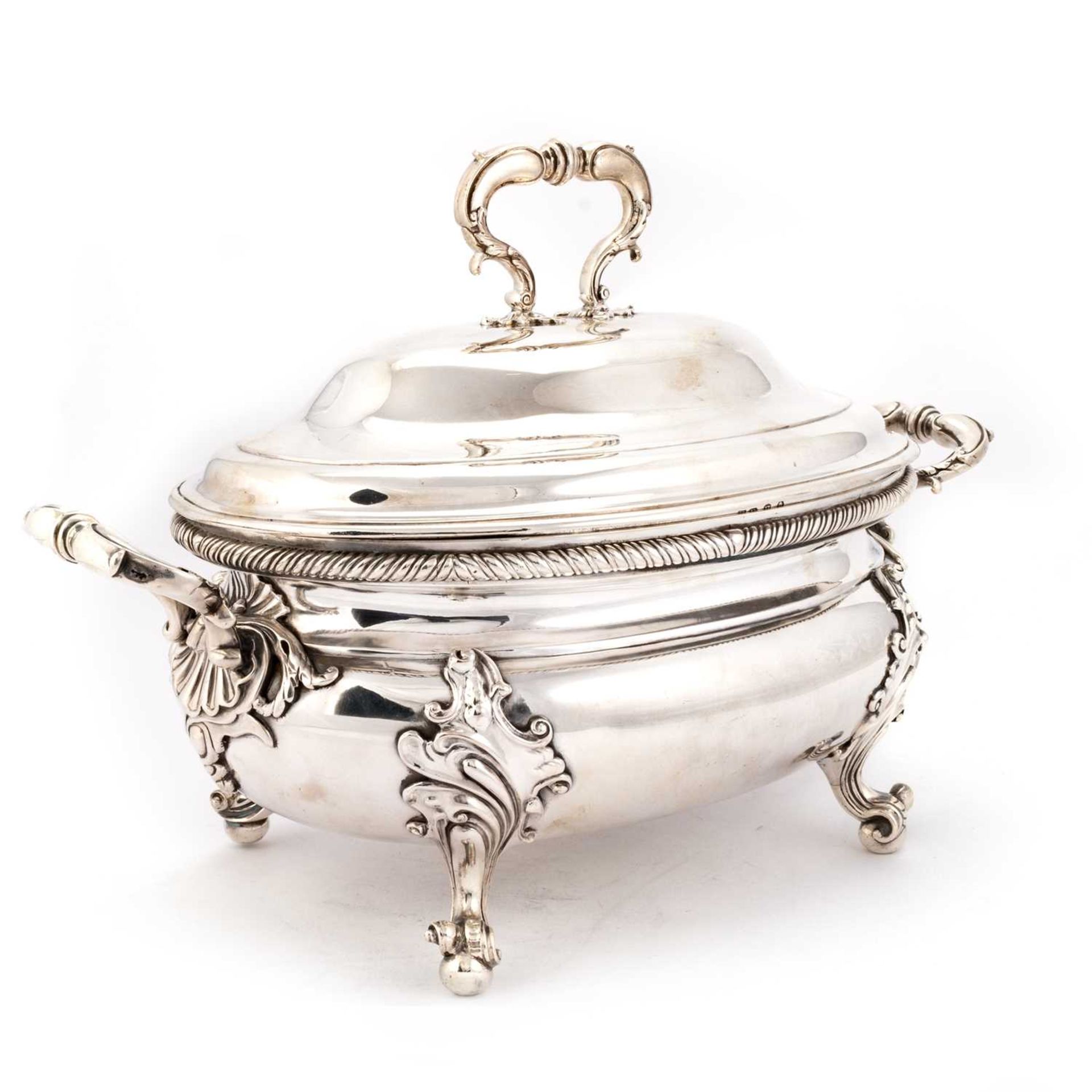 A GEORGE III SILVER SOUP TUREEN - Image 2 of 7