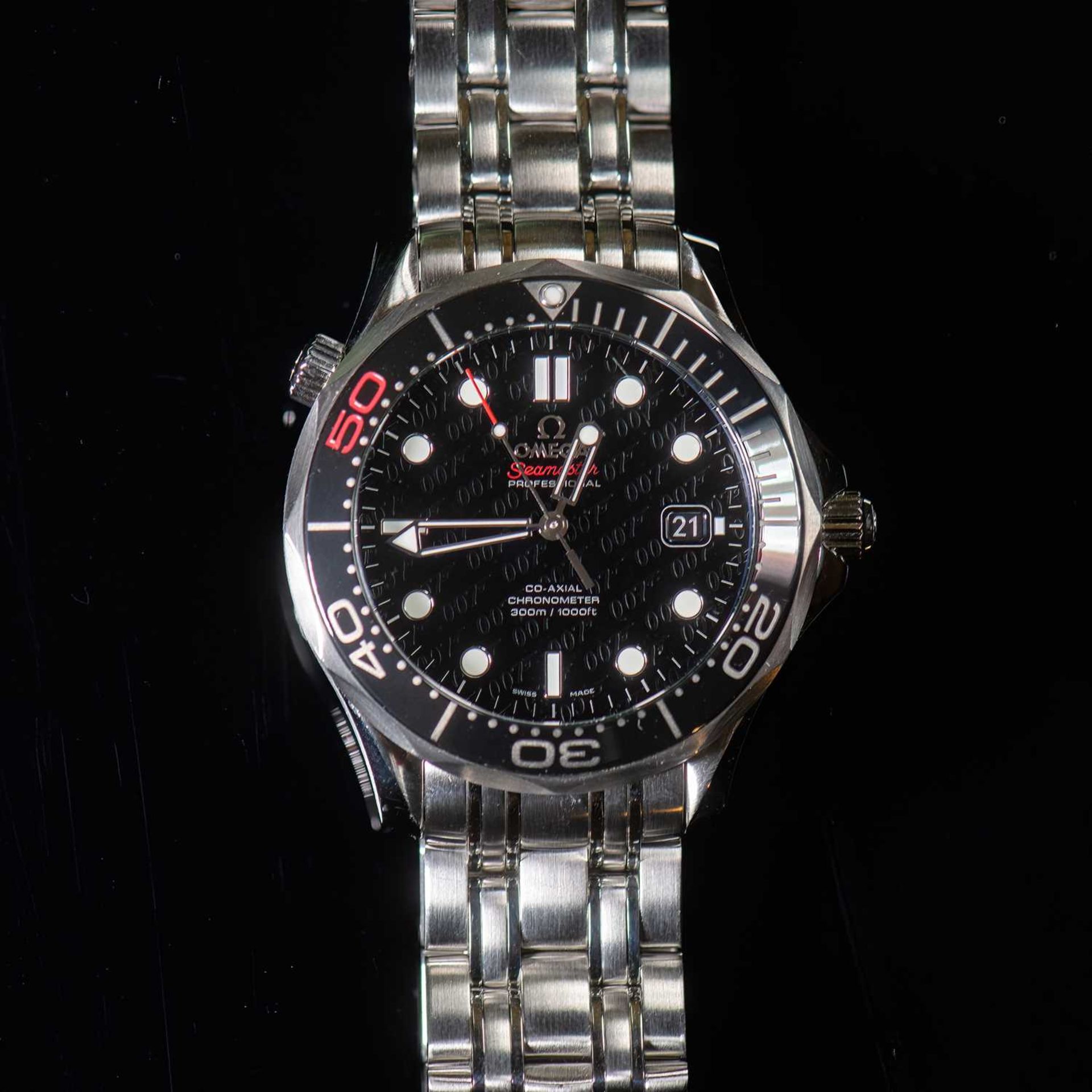 AN UNWORN LIMITED EDITION OMEGA JAMES BOND SEAMASTER WATCH