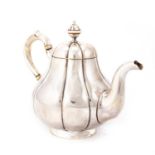 A LATE 19TH CENTURY RUSSIAN SILVER TEAPOT