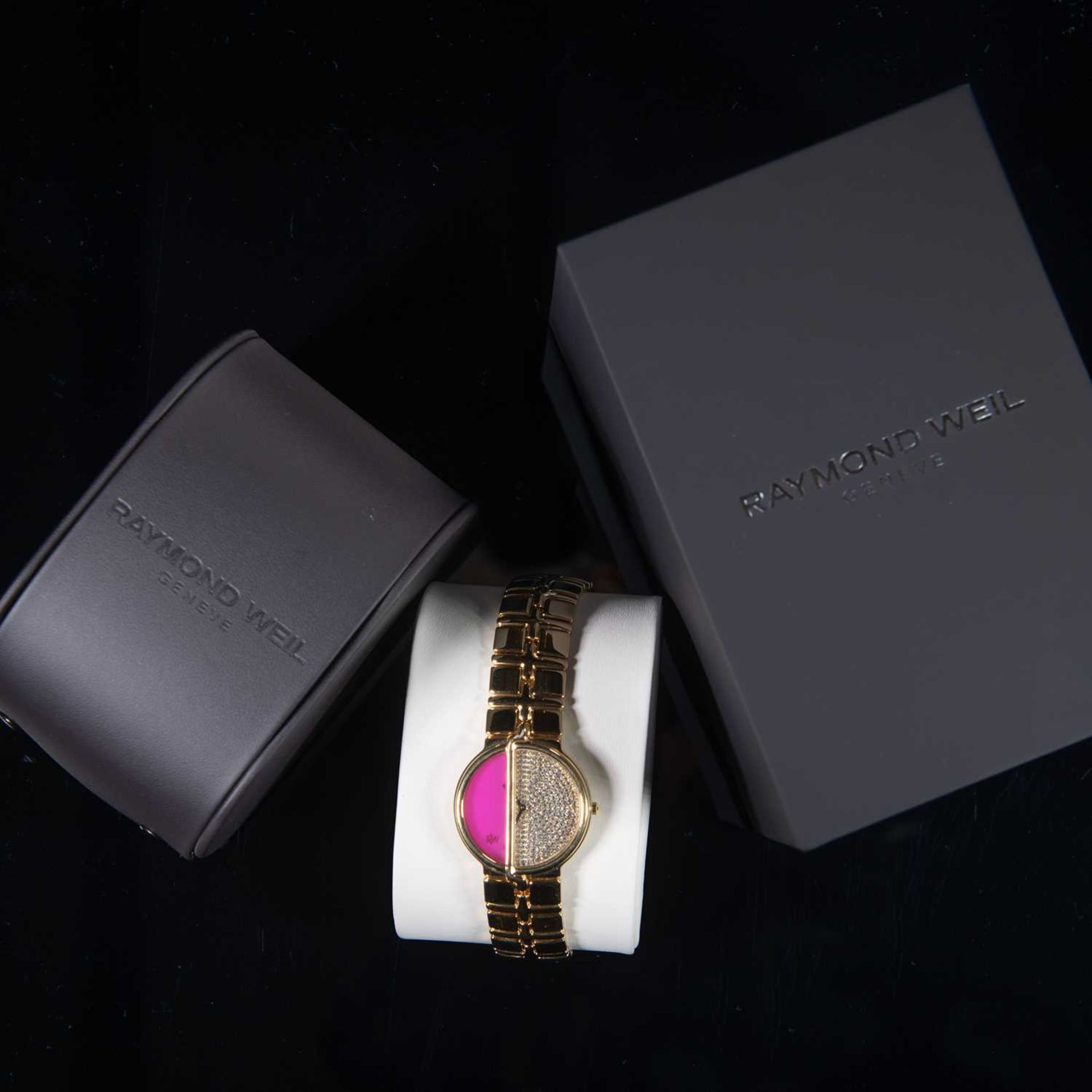 AN UNWORN RAYMOND WEIL TRAVIATA BRACELET WATCH - Image 2 of 2