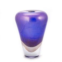 AN ITALIAN MURANO GLASS VASE