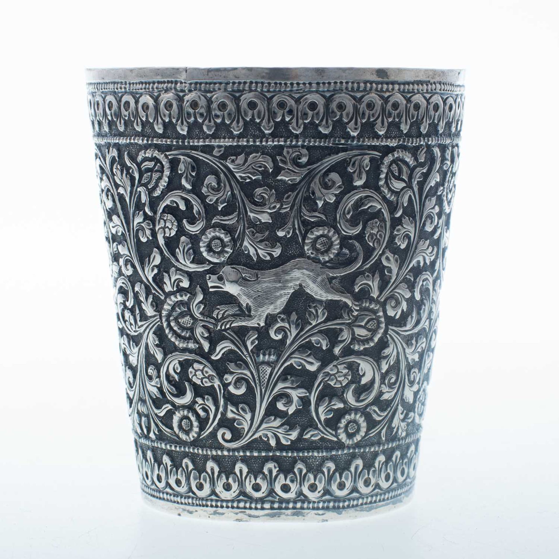A 19TH CENTURY INDIAN SILVER BEAKER - Image 2 of 2