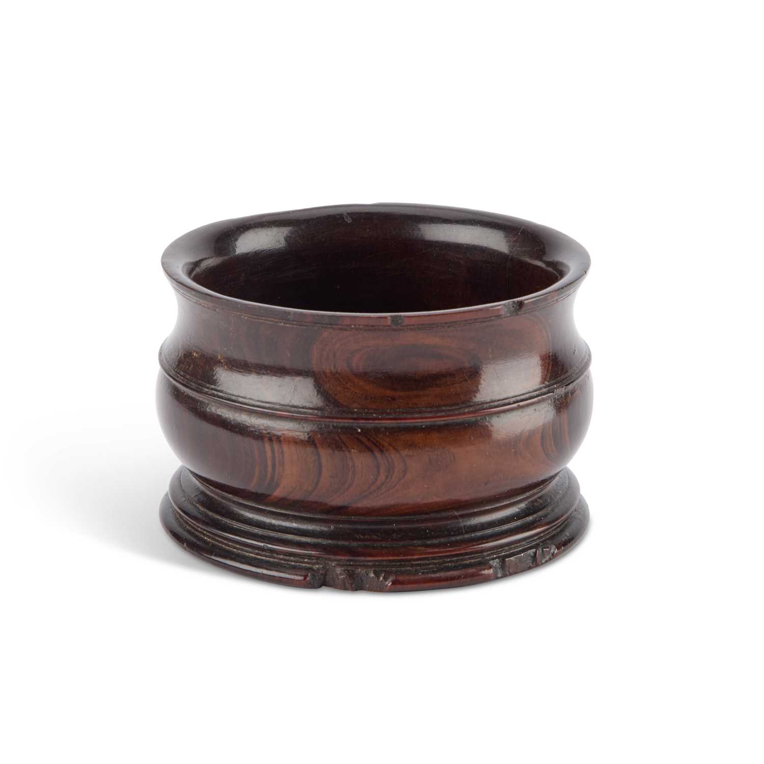 A LIGNUM VITAE TURNED BOWL, 18TH/ 19TH CENTURY